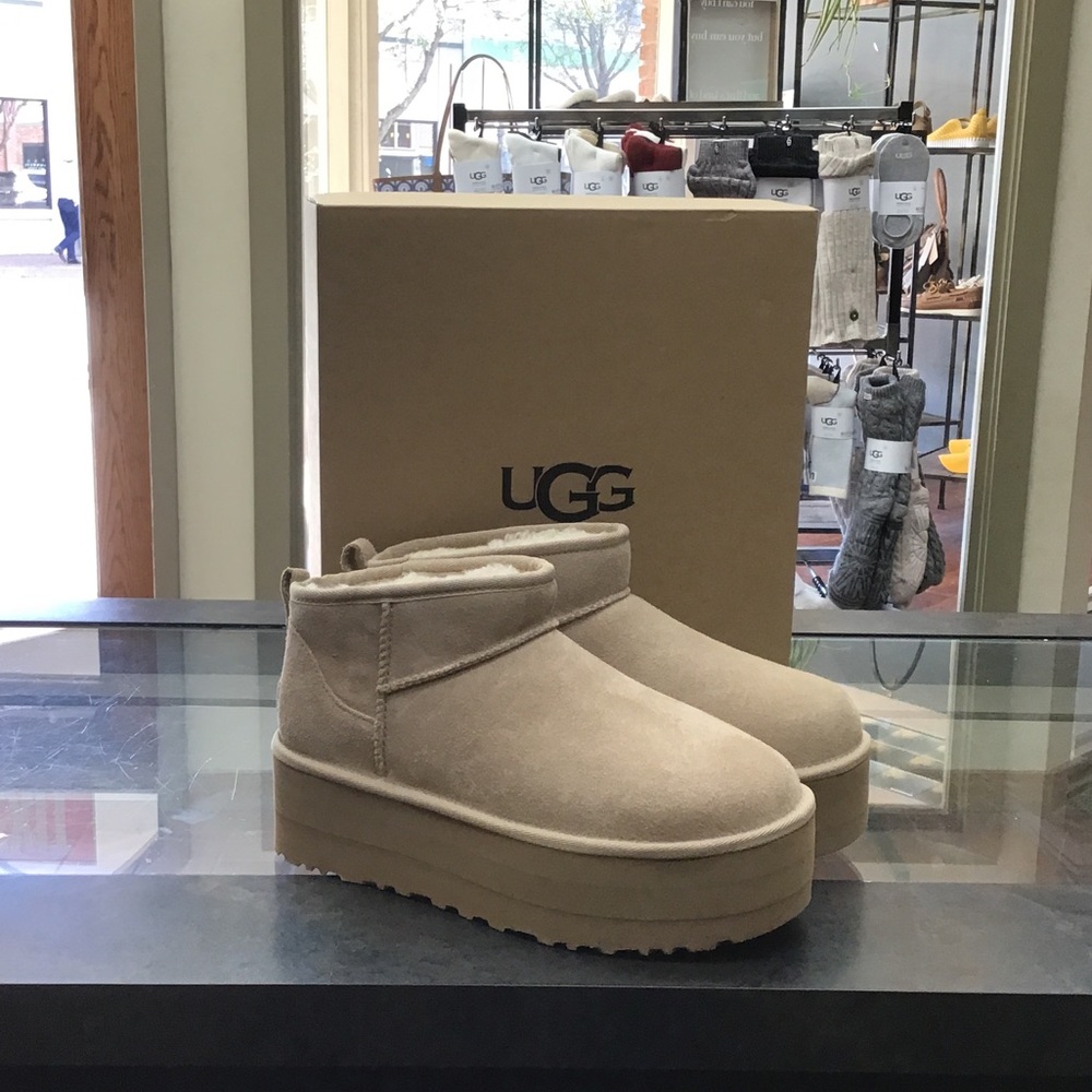 Womens Classic Ultra Mini Platform Ugg
